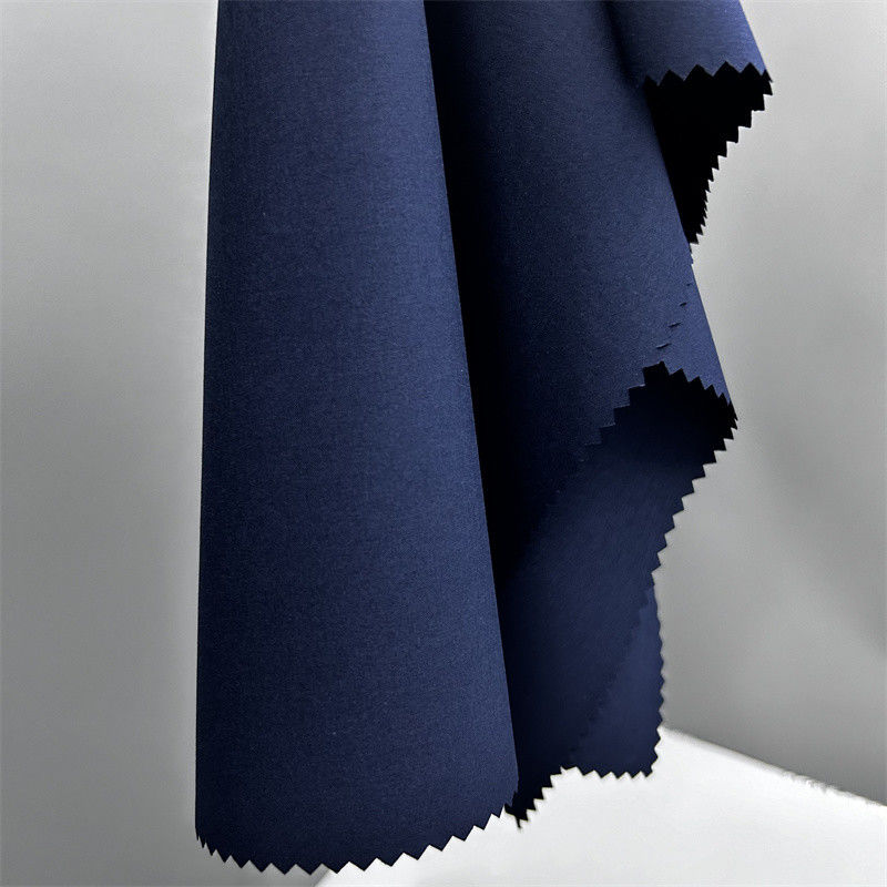 Tejido simple reciclado Tejido de estiramiento de cuatro vías 75D+40D*150D+40D 94% Poliéster reciclado 6% Spandex 166GSM